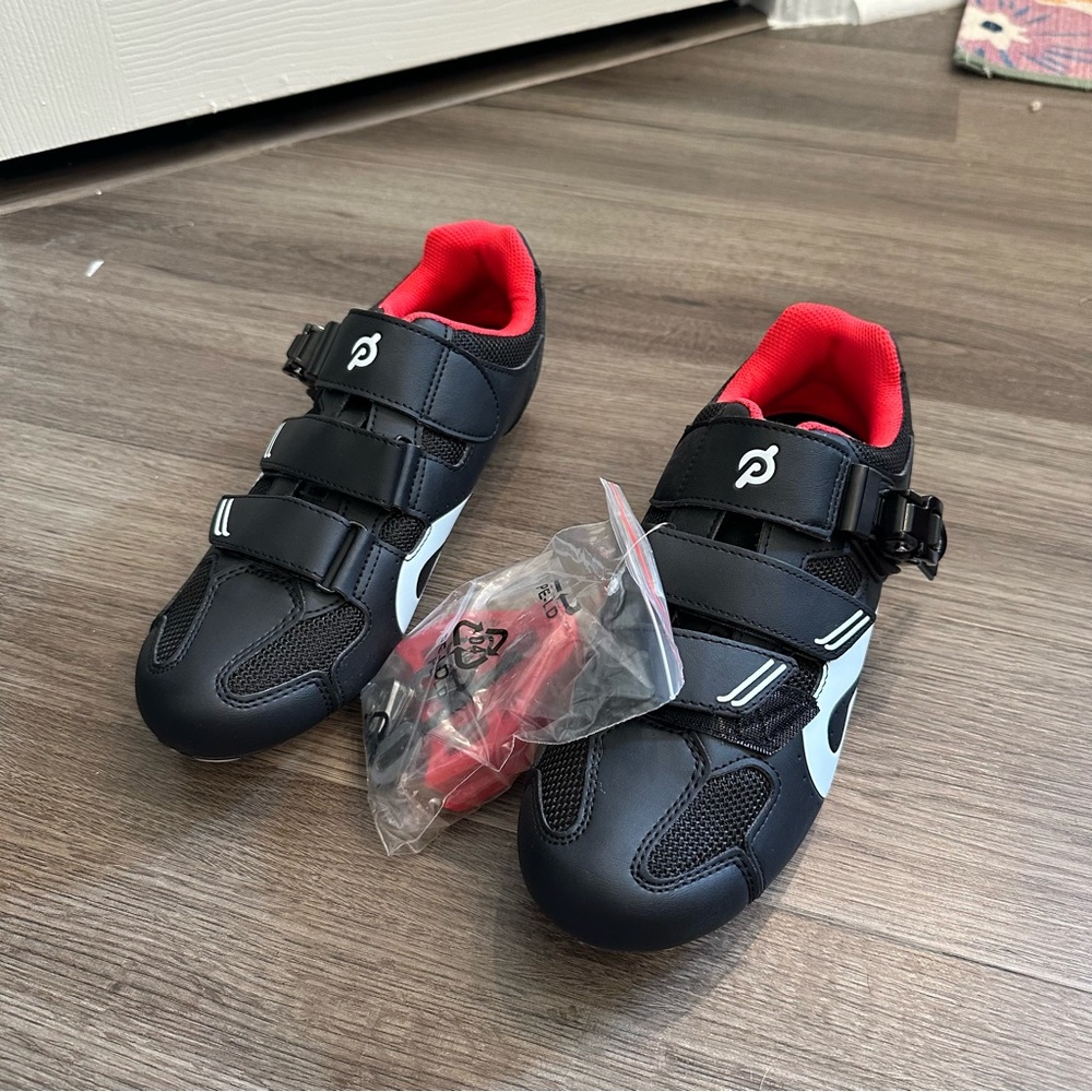 Size 42 - NWT Peloton cycling shoes